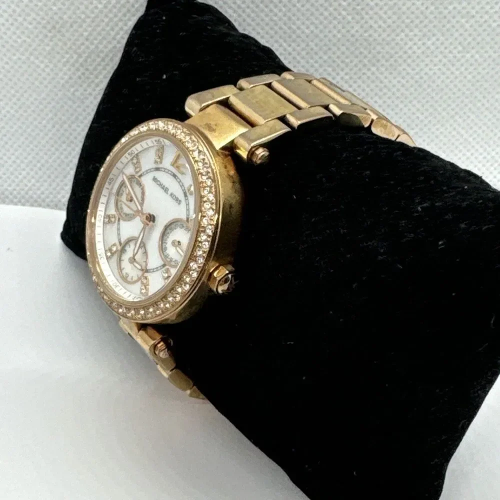 Michael Kors Mini Parker MK5616 Women Rose Gold Analog Dial Quartz Watch JNA305